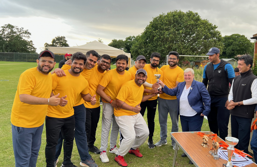 Pauline presenting cricket trophy