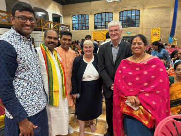 pauline and Norman Jorgensen at Srinivasa Kalyanam