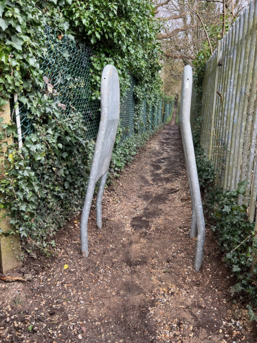 Motorcycle barrier on path in Shinfield